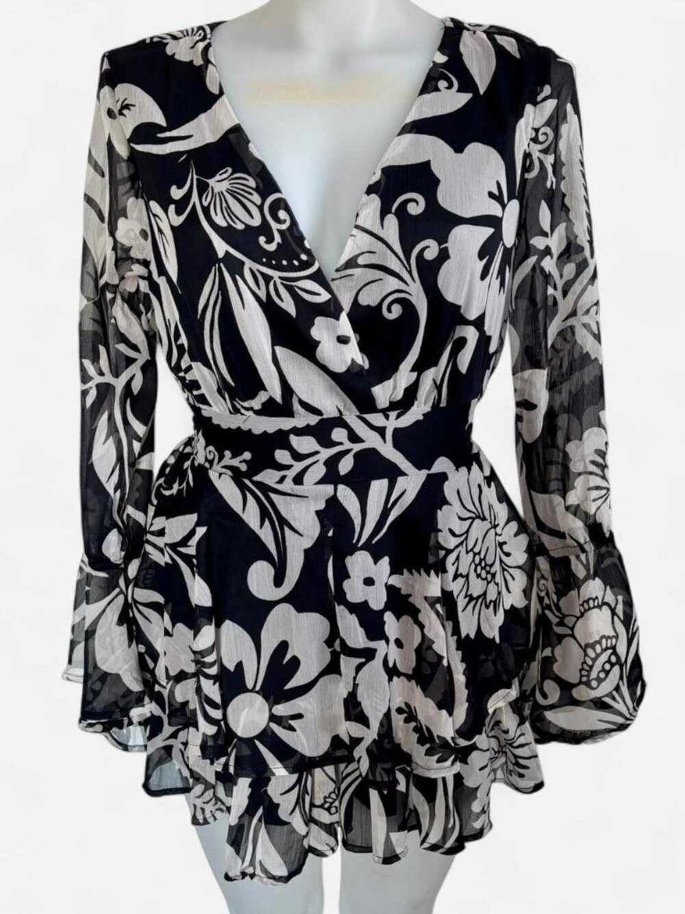 NWT black and white floral Indulge InStyle romper